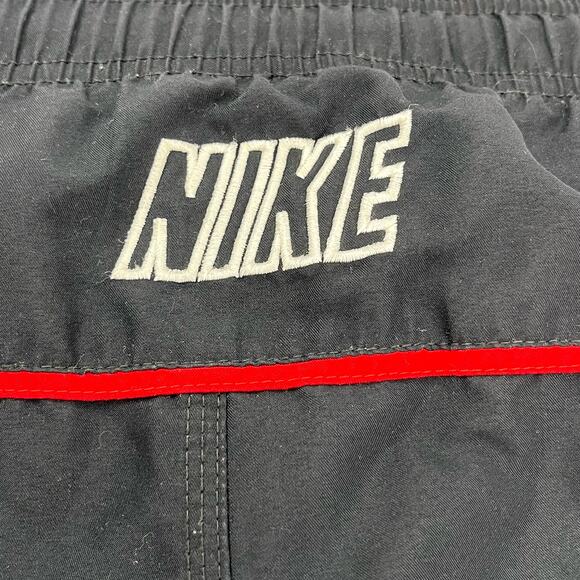 Vintage Nike Black Red White Lined Swim Board Shorts Embroidered Log XL - Picture 7 of 8